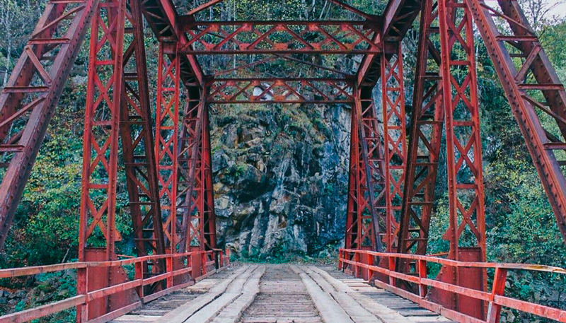 Легенда о Красном мосте