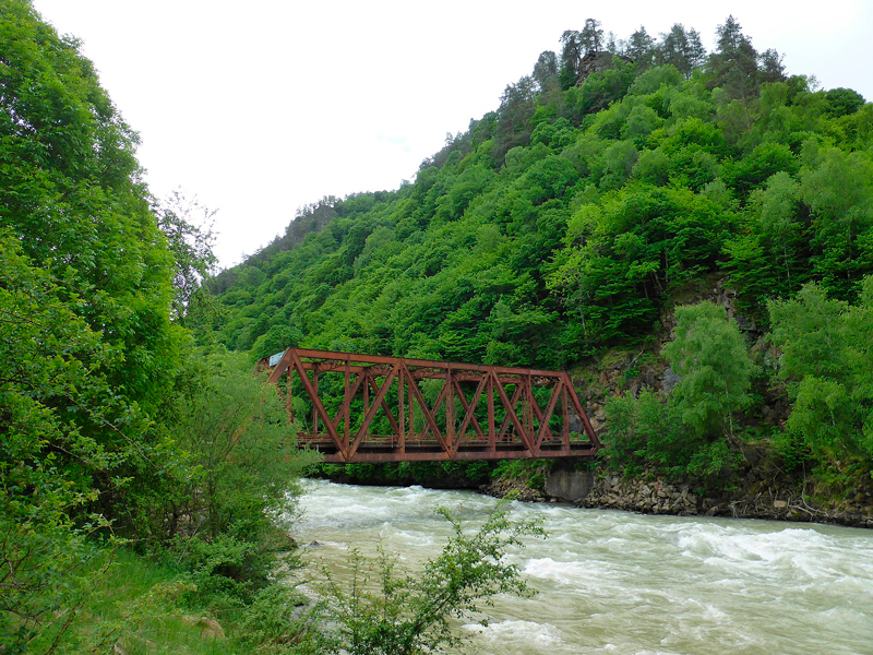 Легенда о Красном мосте