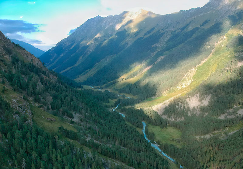 Легенда о Красном мосте